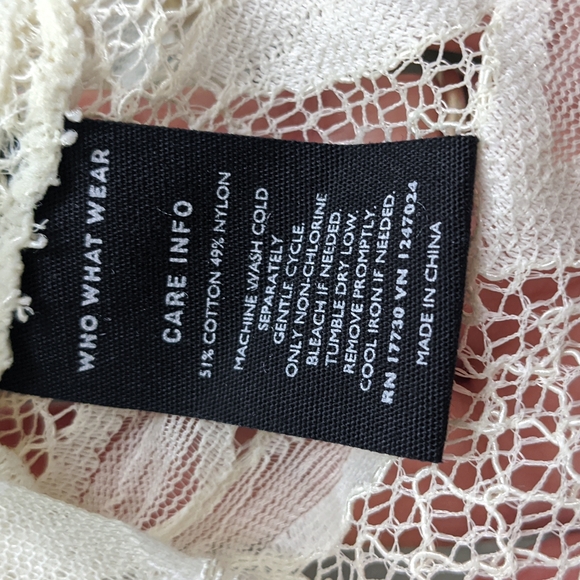 Laced Dress - Picture 4 of 5